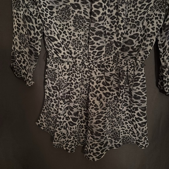 Venus ladies animal print blouse - Picture 9 of 13